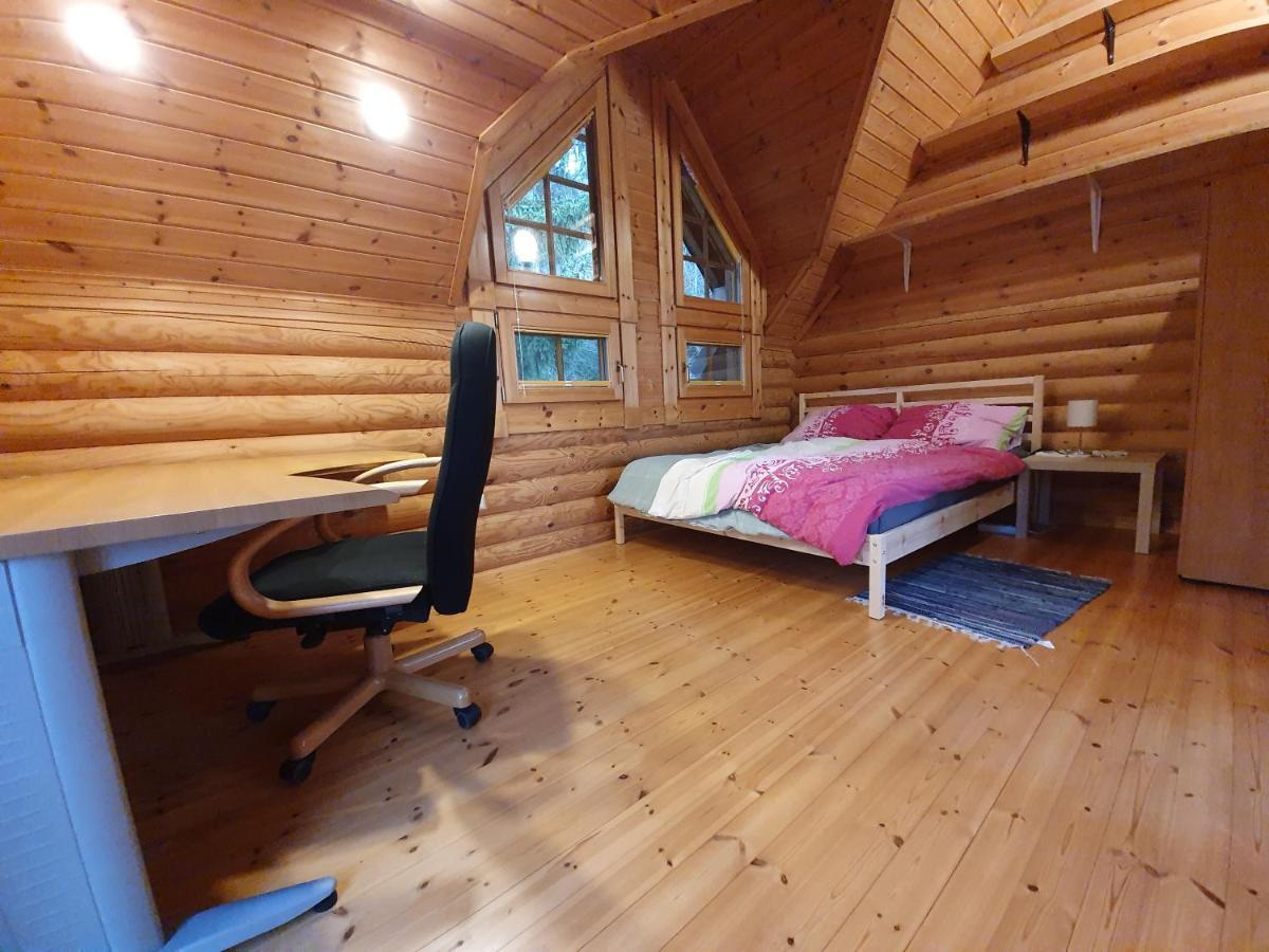 Cosy Spacious Wooden Chalet Na Hrib Stiska Vas Екстер'єр фото